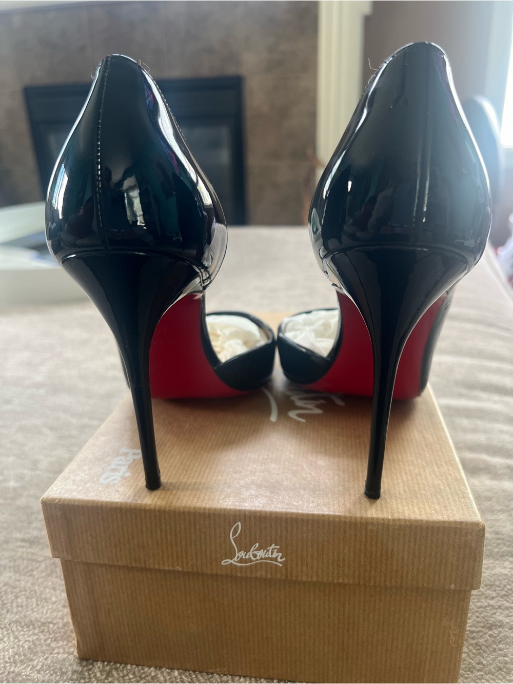 Christian Louboutin IRIZA 100 Black Patent Leather Pumps with Red Soles - Picture 3 of 8